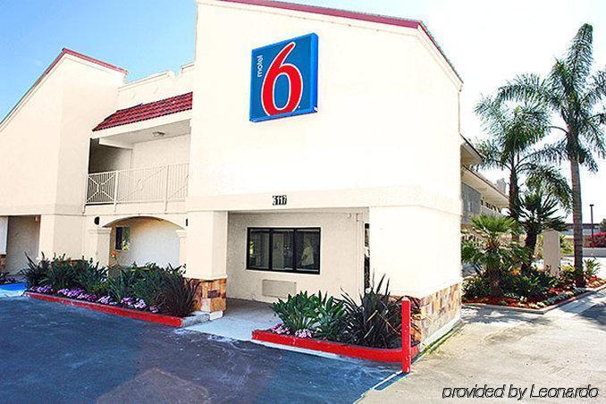 Motel 6-Carlsbad, Ca - East Near Legoland Exteriör bild